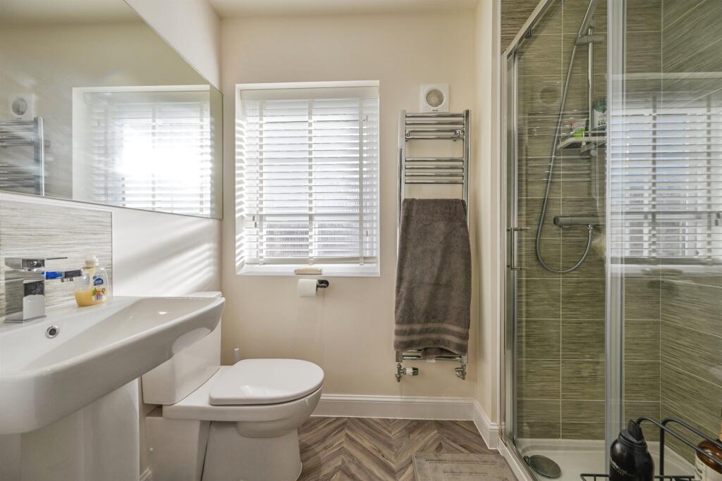 Additional property image - Hedley Close, Tamworth