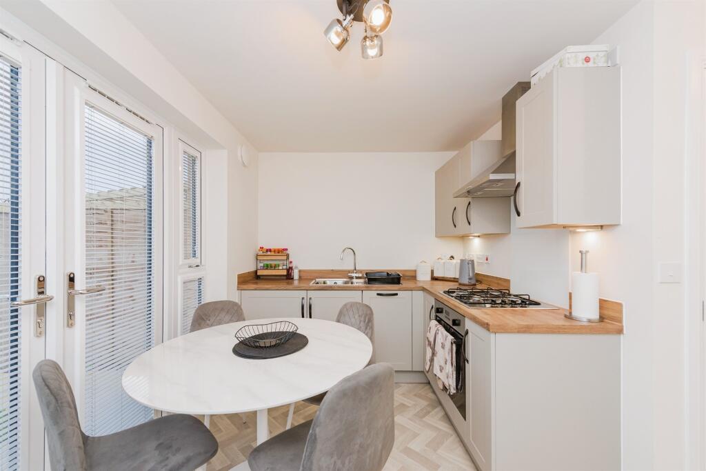 Additional property image - Dashwood Close, Tamworth
