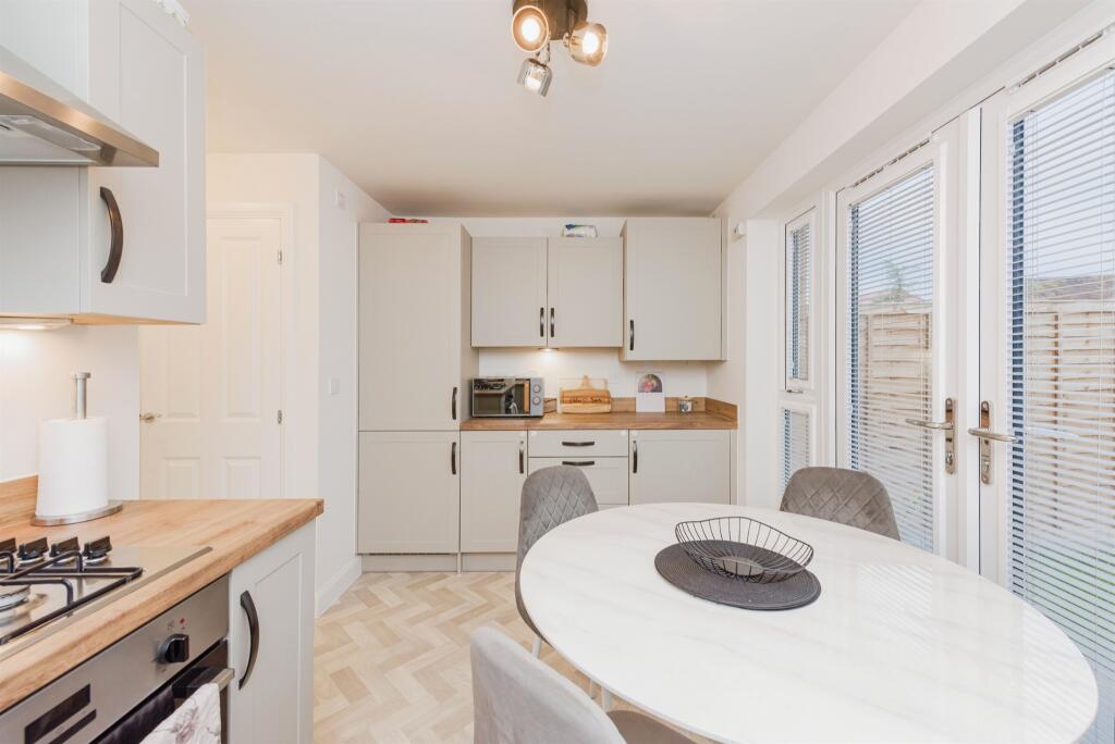 Additional property image - Dashwood Close, Tamworth