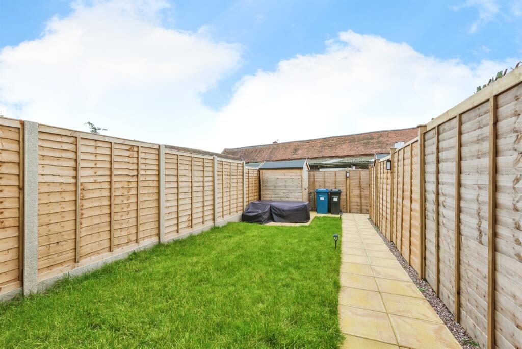 Additional property image - Dashwood Close, Tamworth