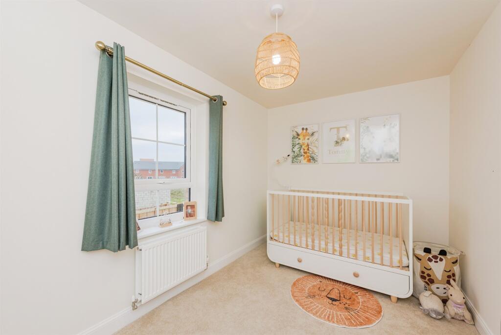 Additional property image - Dashwood Close, Tamworth