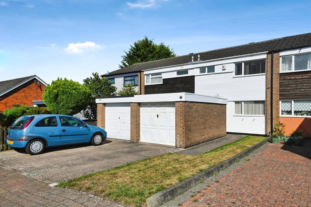 Main image of property: Woodpecker Grove, Birmingham