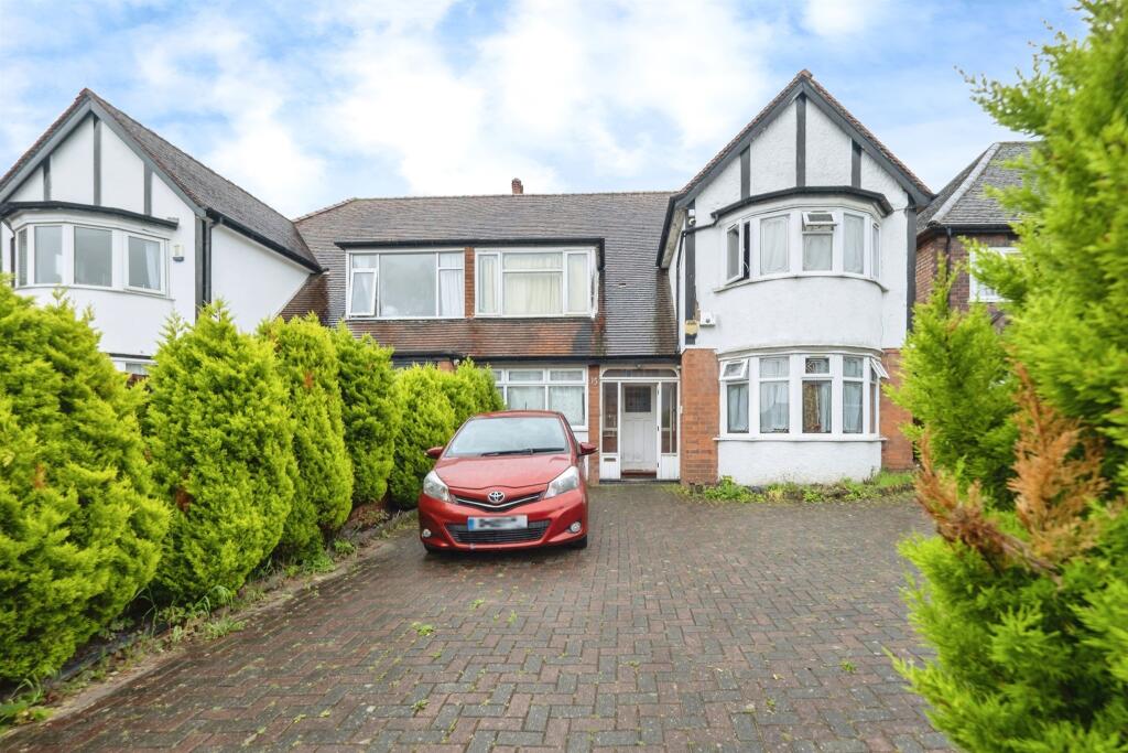 8 bedroom semidetached house for sale in North Drive, Handsworth