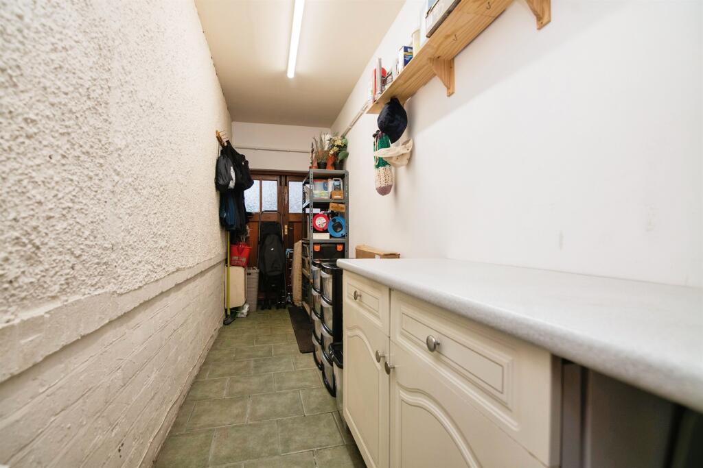 Additional property image - Pages Lane, Birmingham