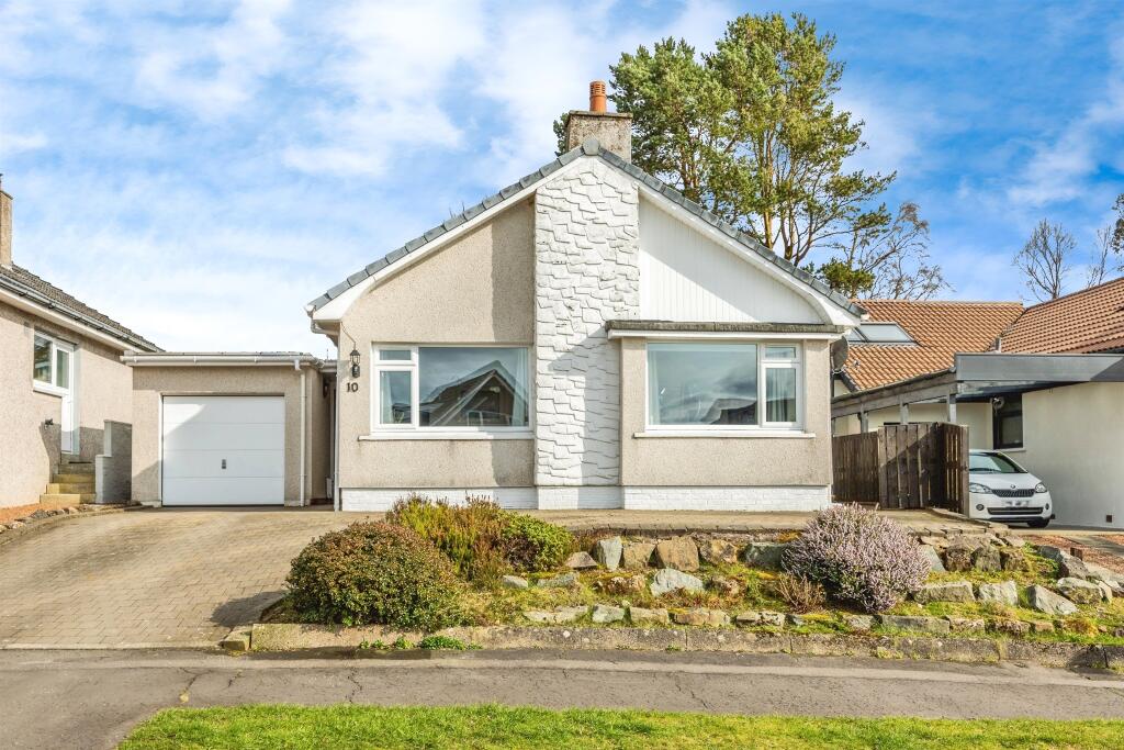 Main image of property: Paterson Drive, Helensburgh