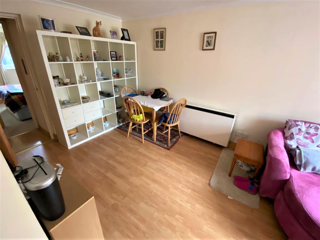 1 bedroom for sale in Drift Close, Cirencester, GL7
