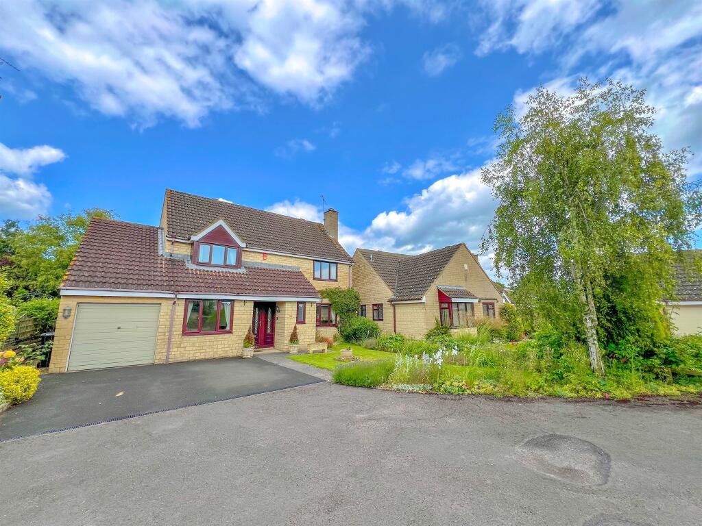 Main image of property: The Cursus, Lechlade