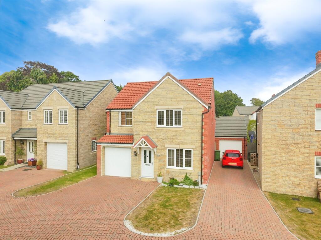 Main image of property: Wrag View, Highworth, Swindon