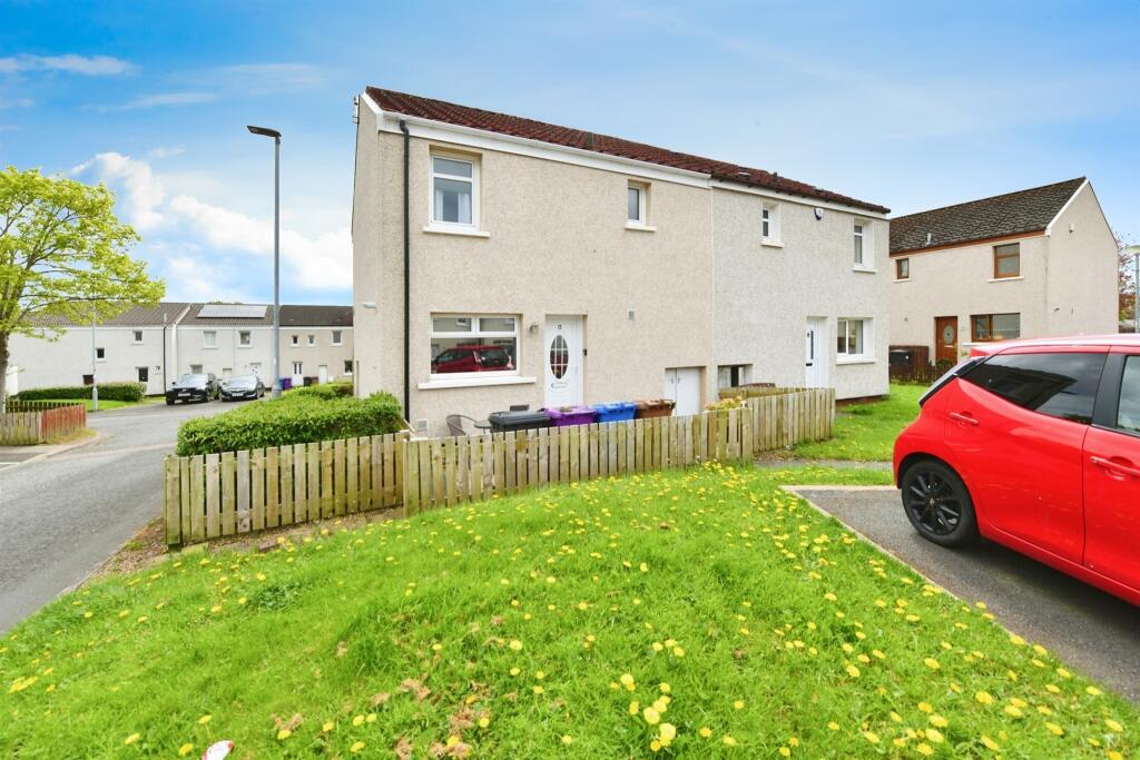 3 bedroom semidetached house for sale in Lewis Rise, Broomlands