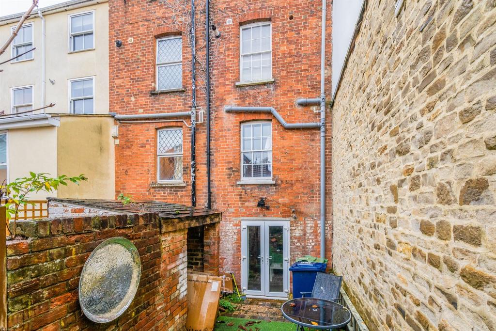 3 bedroom terraced house for sale in St. Clements Street, OXFORD, OX4