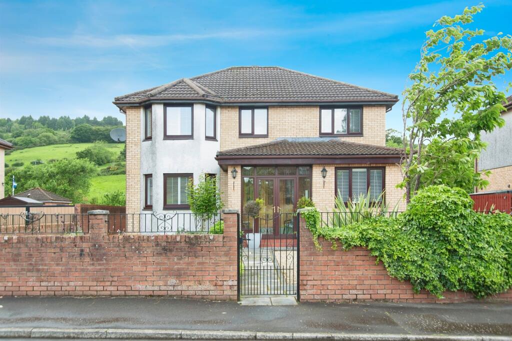 4 bedroom detached house for sale in Gateside Road, Barrhead, Glasgow, G78