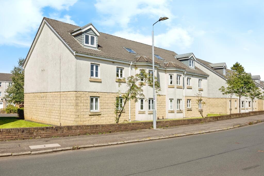 3 bedroom ground floor flat for sale in Barclay Drive, Elderslie