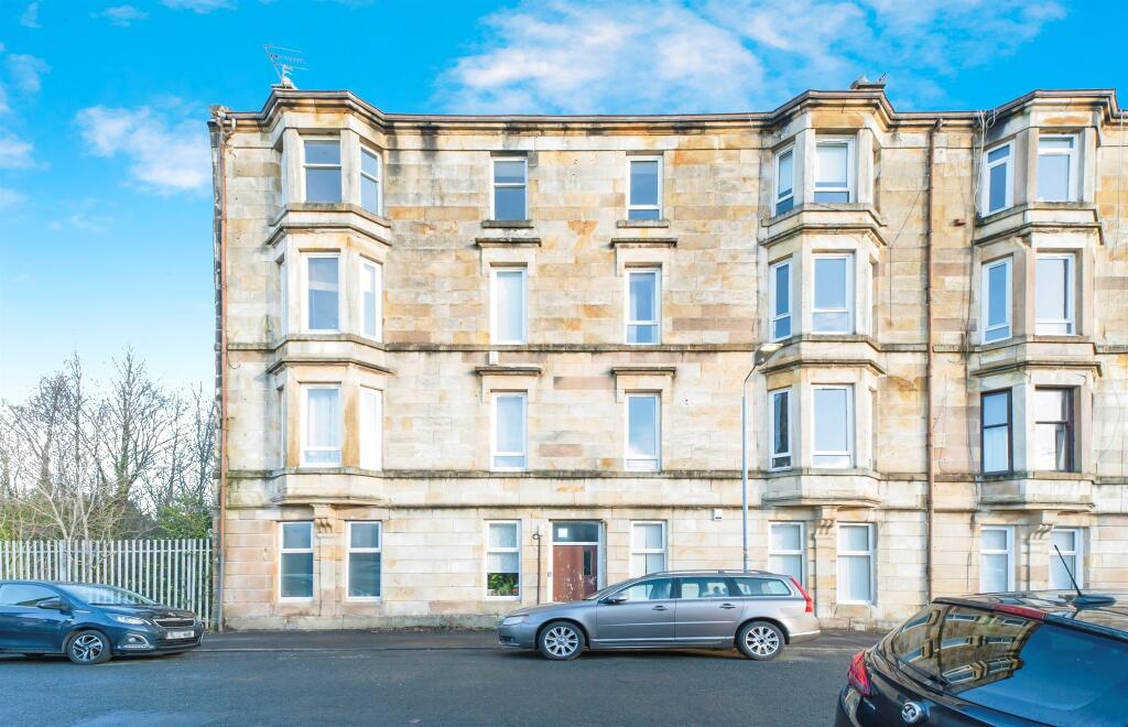 2 bedroom flat