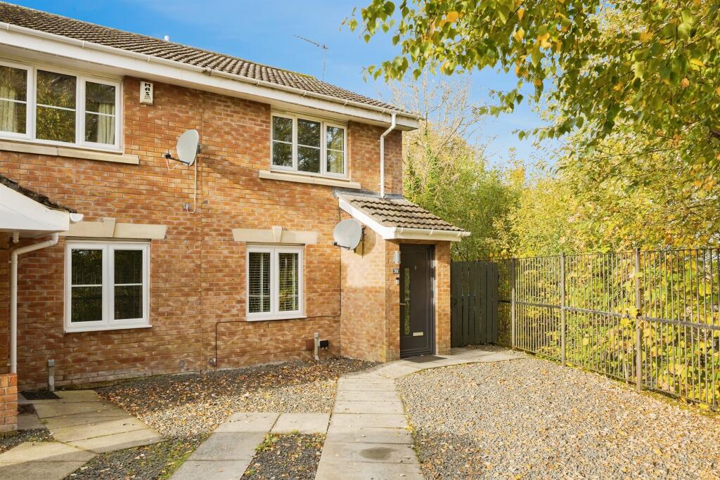 Main image of property: Robertsons Gait, Paisley