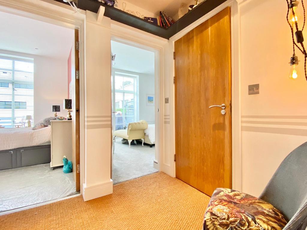 2 bedroom bungalow for sale in Hayes Road, Sully, Penarth, CF64