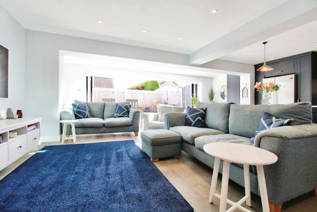 Additional property image - Cog Road, Sully, Penarth