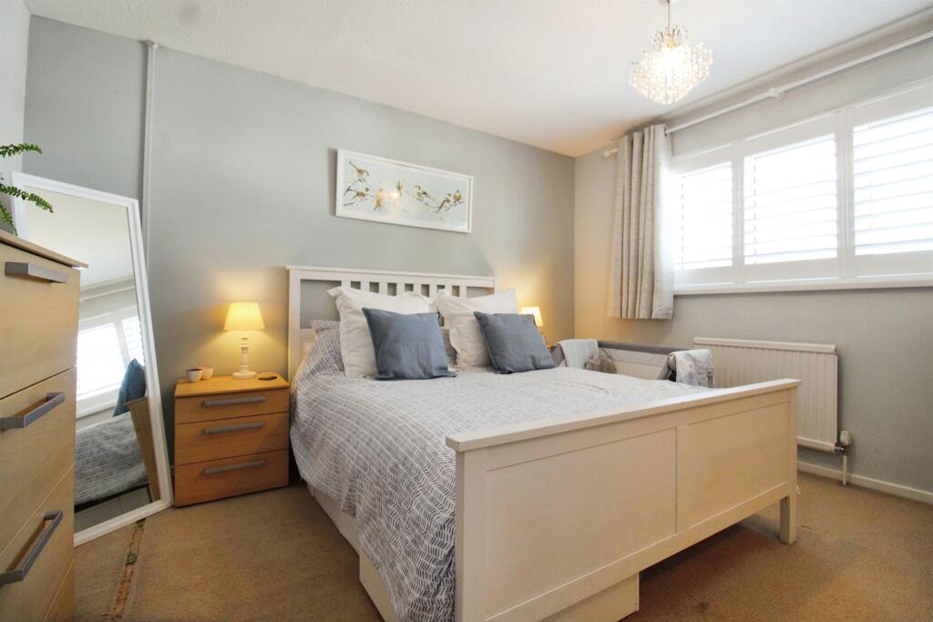 Additional property image - Cog Road, Sully, Penarth