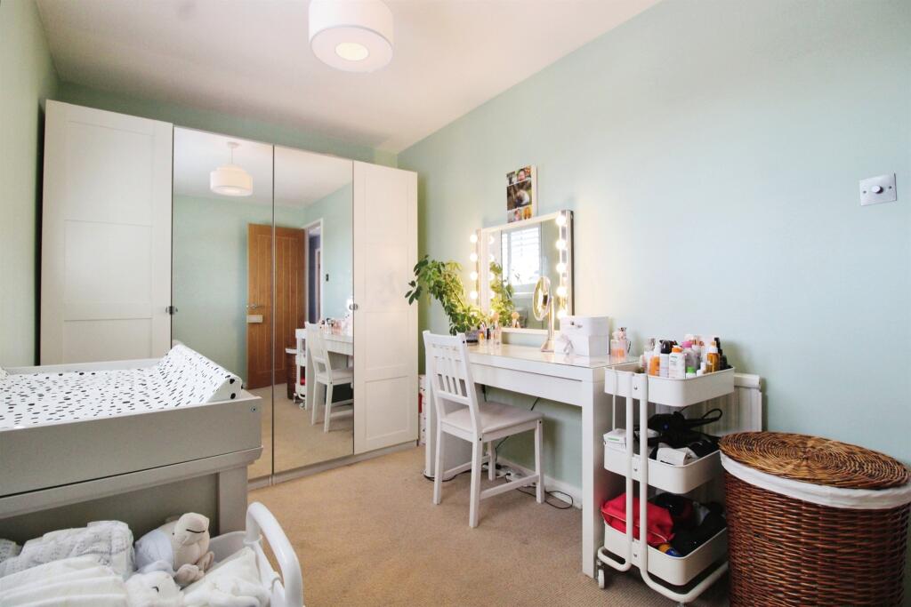 Additional property image - Cog Road, Sully, Penarth