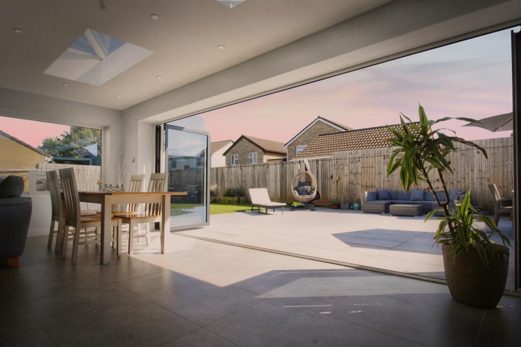 Additional property image - Cog Road, Sully, Penarth