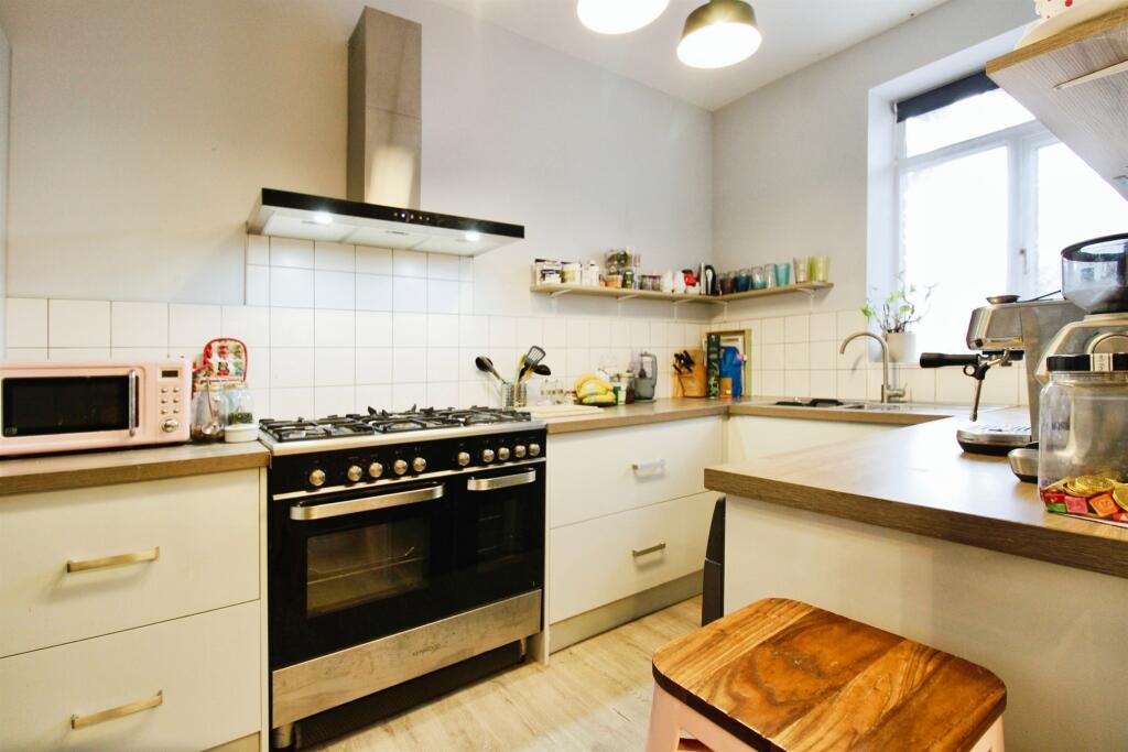 Additional property image - Stanwell Road, Penarth