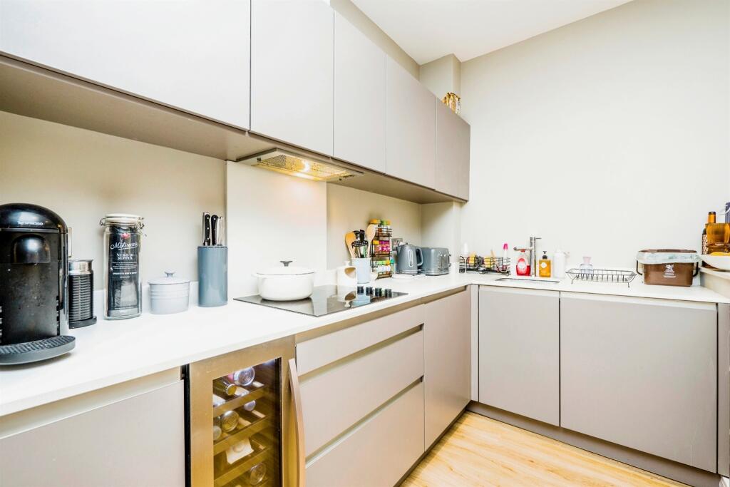 Additional property image - Romilly Crescent, Cardiff