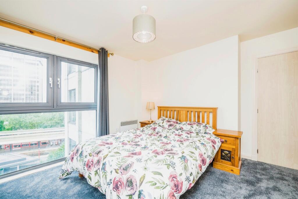 Additional property image - Landmark Place, Cardiff