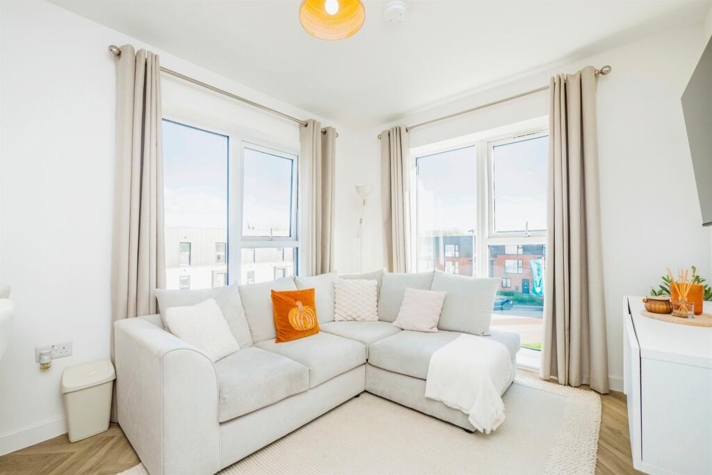 Additional property image - Dol Glaswg, Capel Llanilltern, Cardiff
