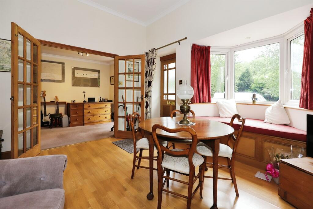 3 bedroom semidetached house for sale in Stourbridge Road