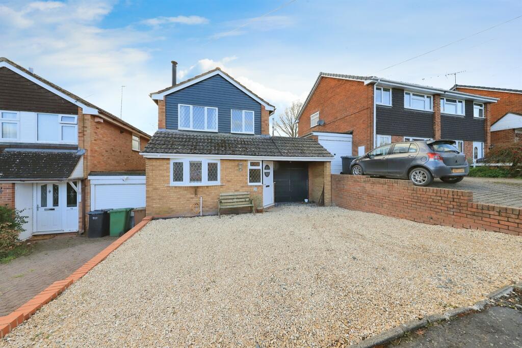 3 bedroom link detached house for sale in Seven Hills Drive, StourportOnSevern, DY13