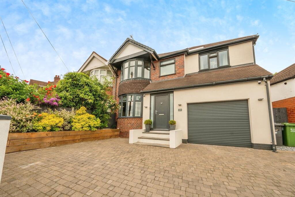 4 bedroom semidetached house for sale in Oakfield Road, Kidderminster