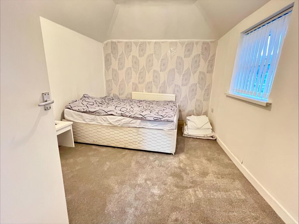 Additional property image - Courtenay Road, Splott, Cardiff