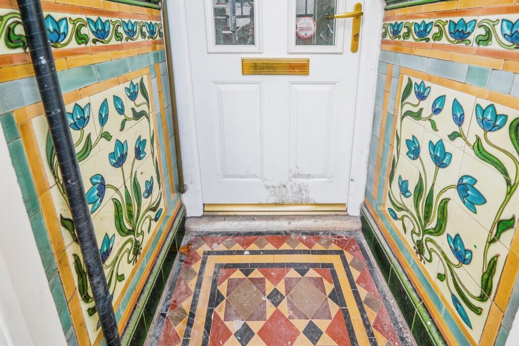 Additional property image - Courtenay Road, Splott, Cardiff