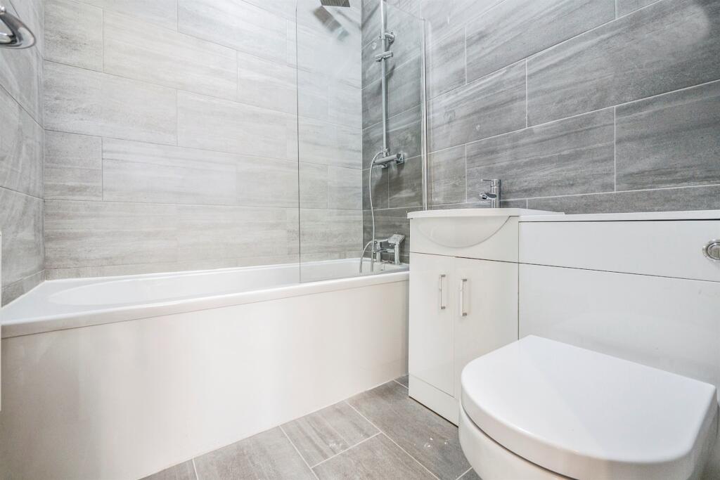 Additional property image - Courtenay Road, Splott, Cardiff
