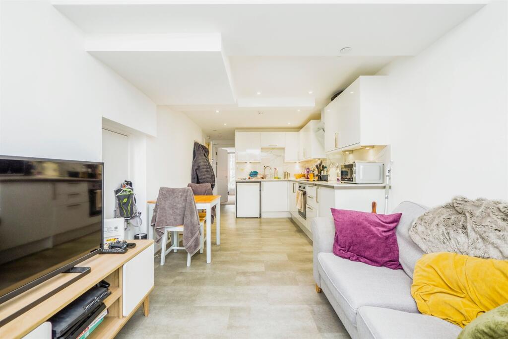 Additional property image - Connaught Road, Roath, Cardiff