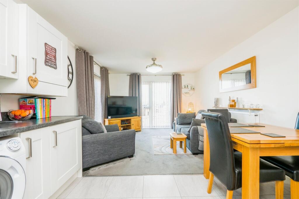 Additional property image - Rhodfa Crughywel, St. Mellons, Cardiff