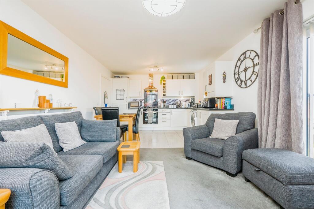 Additional property image - Rhodfa Crughywel, St. Mellons, Cardiff