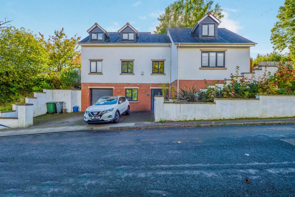 Main image of property: The Hawthorns, Cardiff
