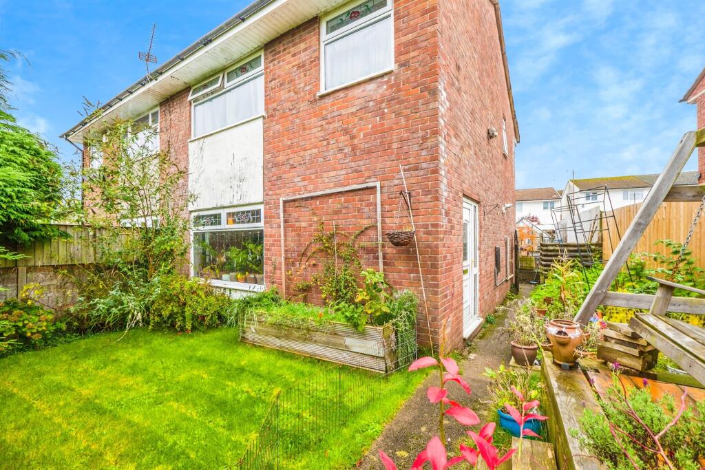 Main image of property: Bryn Pinwydden, Pentwyn, Cardiff