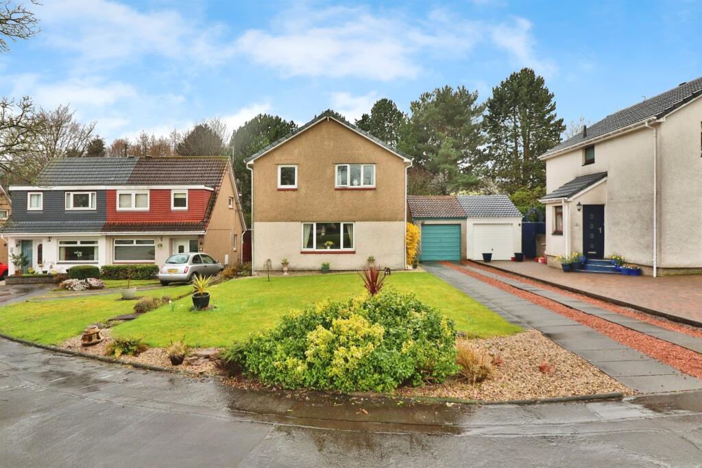 4 bedroom detached house for sale in Grampian Road, Stirling, FK7