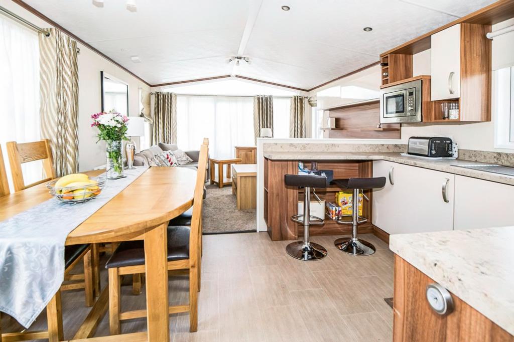 2 bedroom lodge for sale in Grand Eagles, Auchterarder, PH3