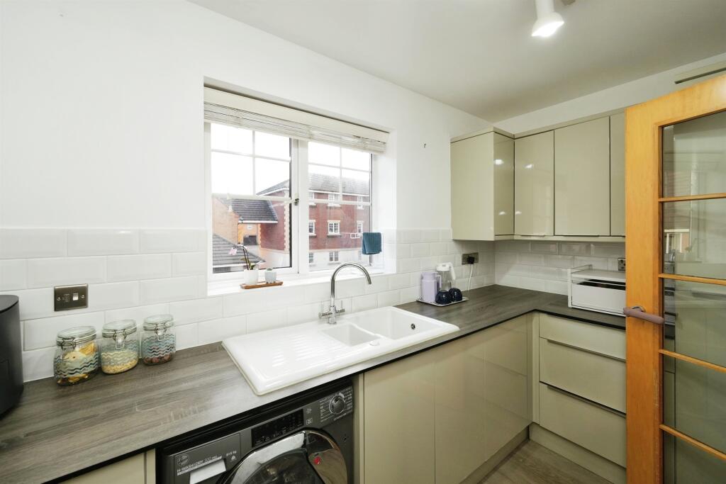 Additional property image - Champs Sur Marne, Bradley Stoke, Bristol