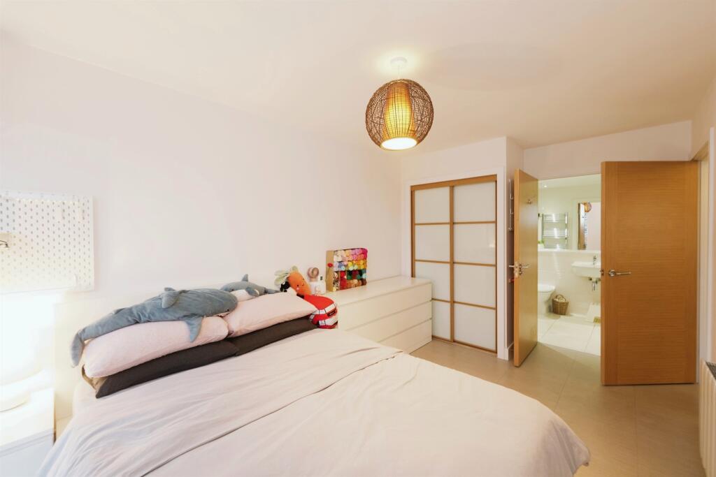 Additional property image - Long Down Avenue, Bristol