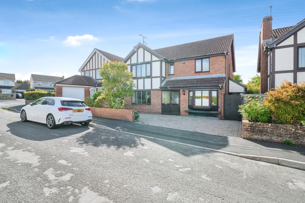Main image of property: North Road, Stoke Gifford, Bristol