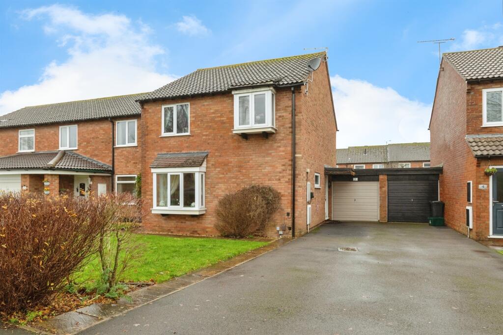 Main image of property: Windsor Close, Stoke Gifford, Bristol