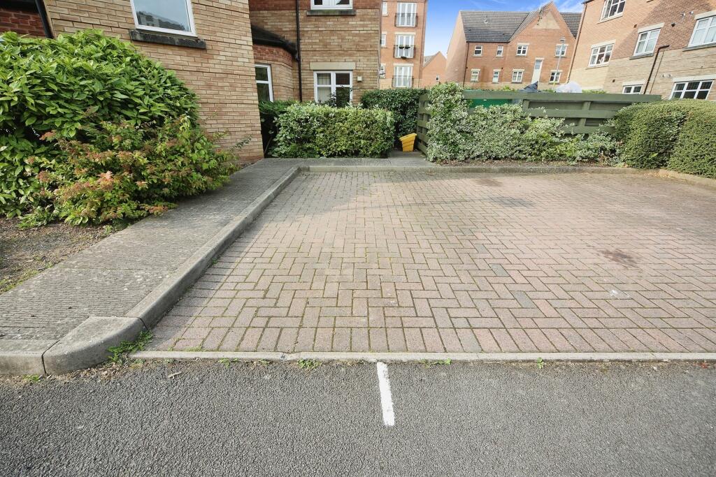 Additional property image - Alder Carr Close, Redditch