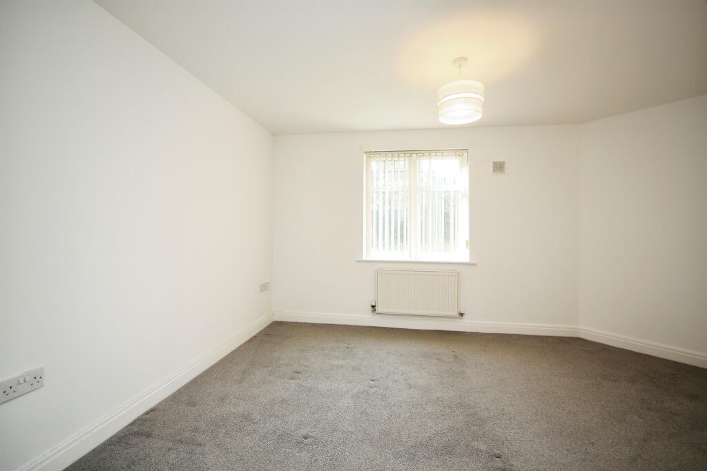 Additional property image - Alder Carr Close, Redditch