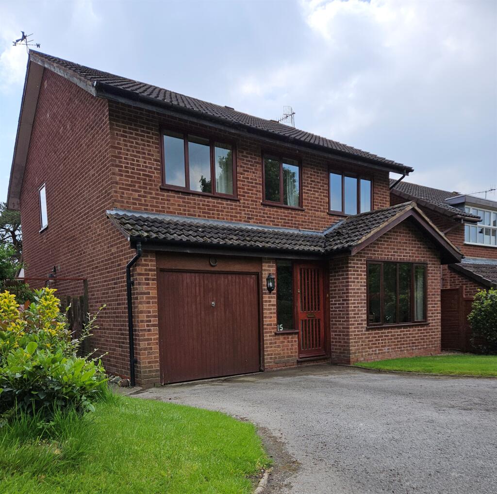 4 bedroom detached house for sale in Maisemore Close, REDDITCH, B98