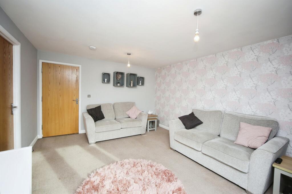 Additional property image - Gloucester Close, Redditch