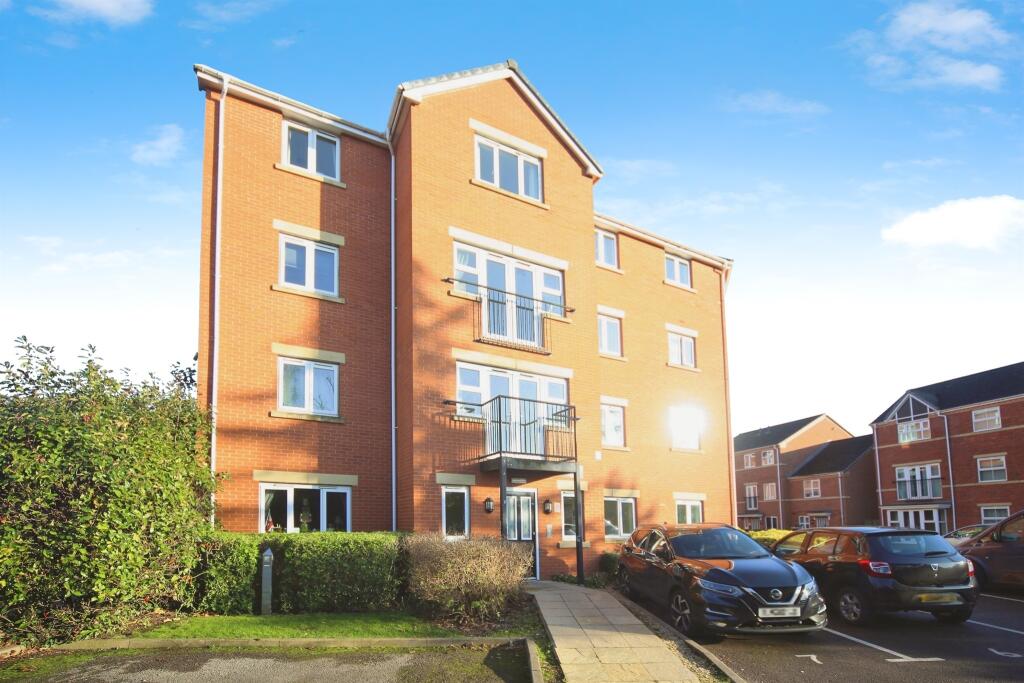 Additional property image - Gloucester Close, Redditch
