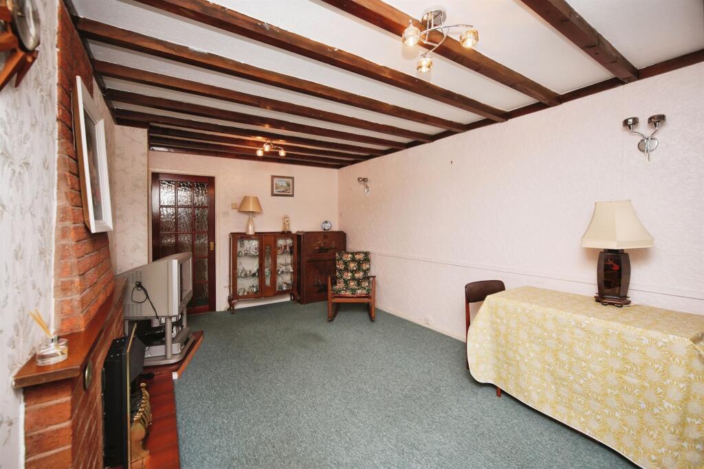 Additional property image - Paxford Close, Church Hill North, Redditch